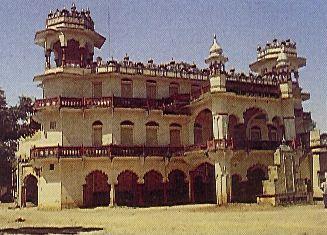   Rajmata Devendra Kunwar State Museum 