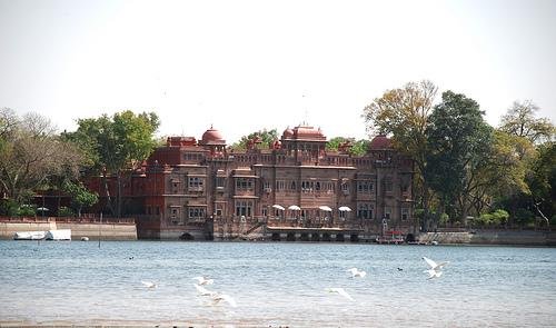  Gajner Palace bikaner 