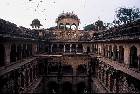  BHANDAREJ 