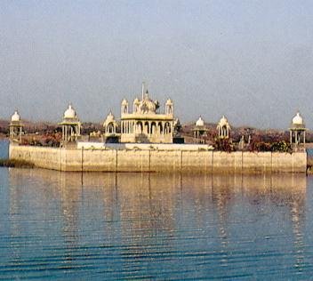   Udai Bilas Palace 
